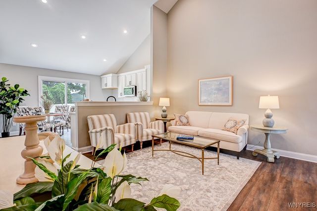 22 C Stonham Place 0303, Amherst, NY 14221