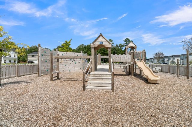 304 Torslanda Lane, Summerville, SC 29486