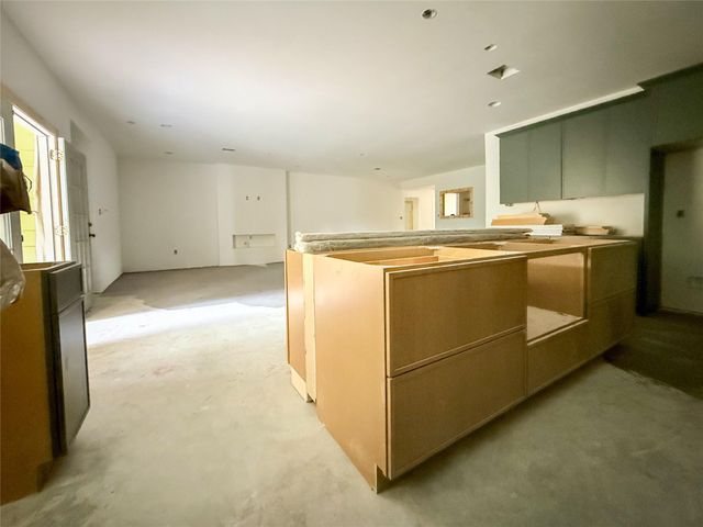 10519 Brinwood Drive, Houston, TX 77043