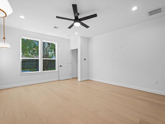 10519 Brinwood Drive, Houston, TX 77043