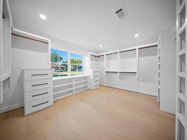 10519 Brinwood Drive, Houston, TX 77043