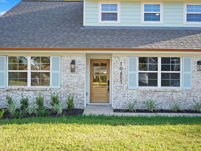 10519 Brinwood Drive, Houston, TX 77043