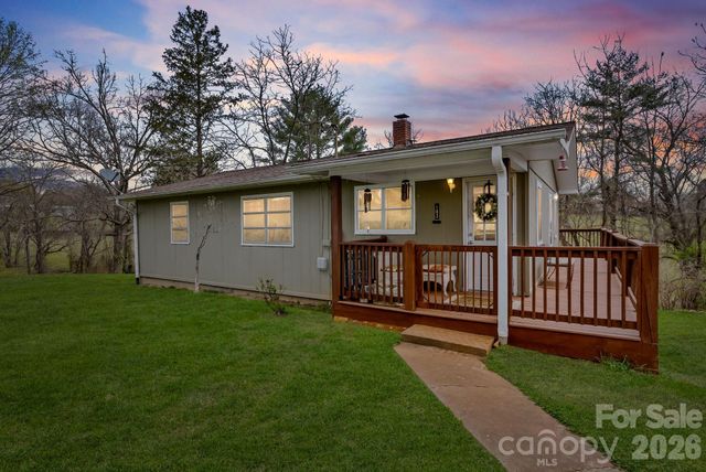 103 Bidwell Street, Franklin, NC 28734