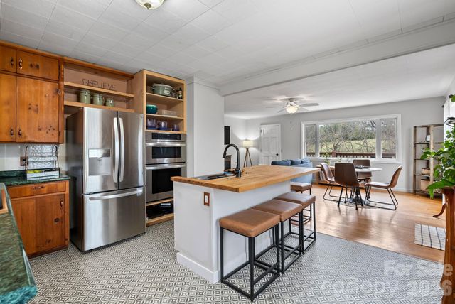 103 Bidwell Street, Franklin, NC 28734