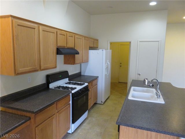 3358 Glacial Lake Street, Las Vegas, NV 89122