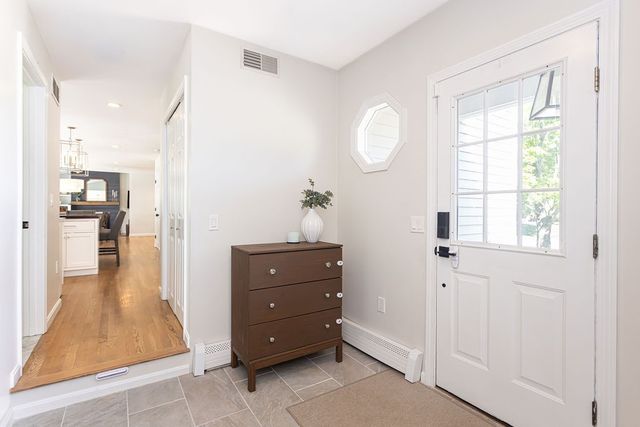 10 Split Creek Court, Cranston, RI 02921