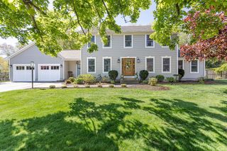 10 Split Creek Court, Cranston, RI 02921