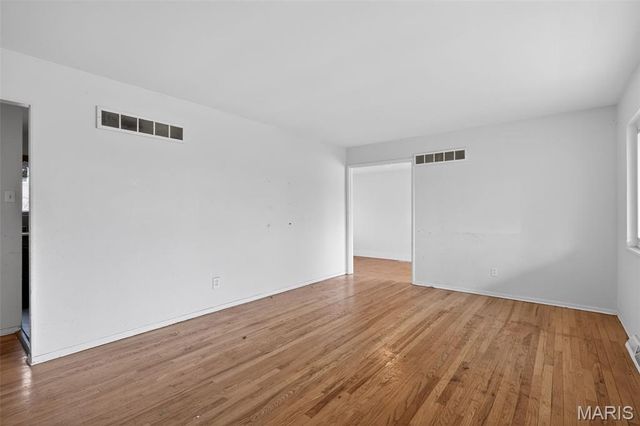 10425 Gardo Court, St Louis, MO 63137