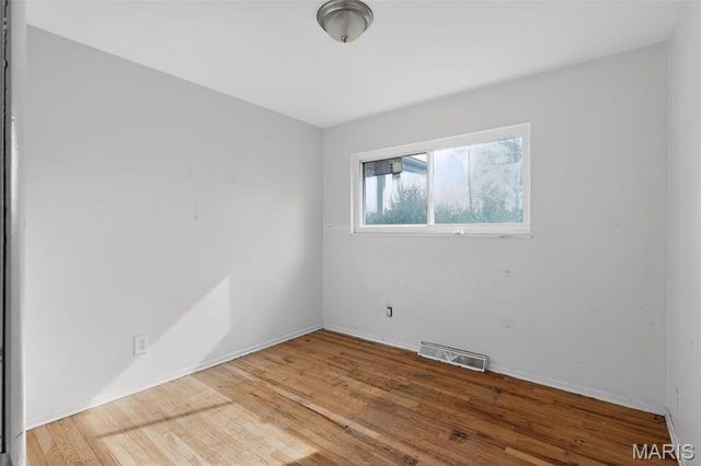 10425 Gardo Court, St Louis, MO 63137