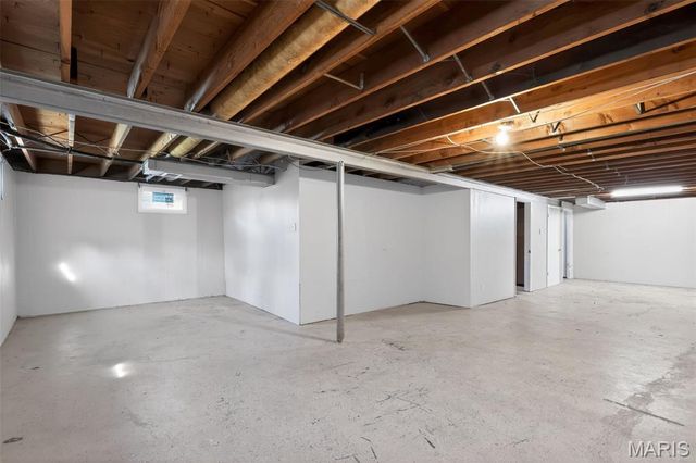 10425 Gardo Court, St Louis, MO 63137