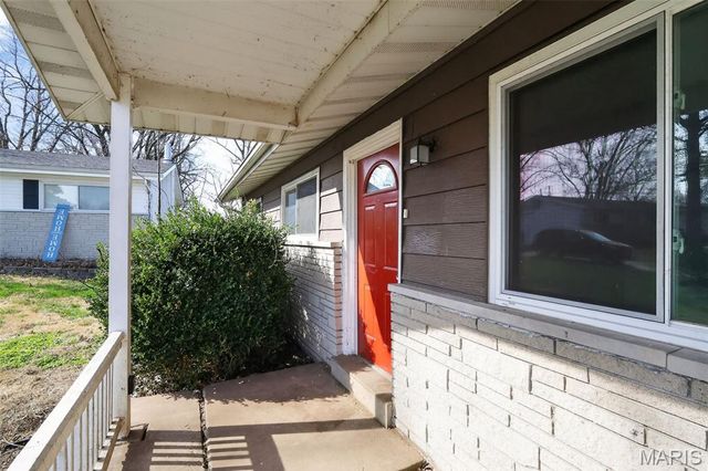 10425 Gardo Court, St Louis, MO 63137