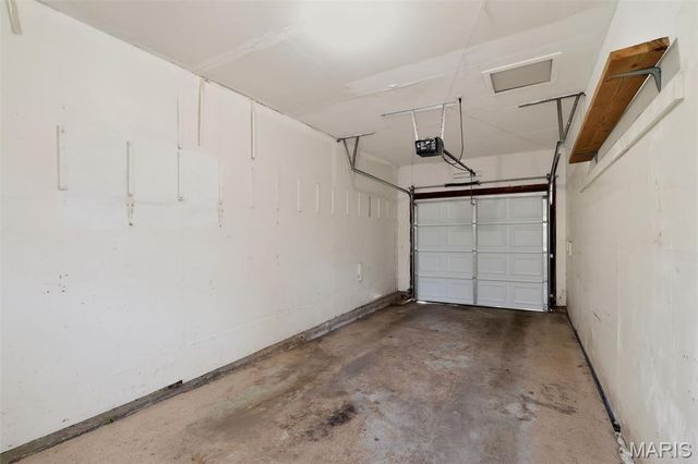 10425 Gardo Court, St Louis, MO 63137