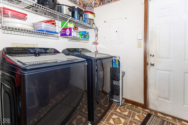 4933 Ford Street, Speedway, IN 46224