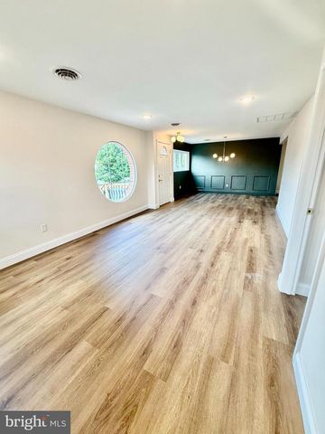 501 HAMILTON AVE, Chambersburg, PA 17202