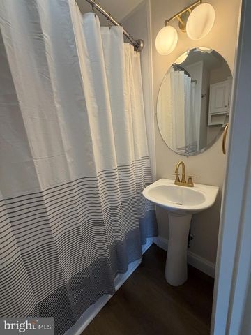 501 HAMILTON AVE, Chambersburg, PA 17202