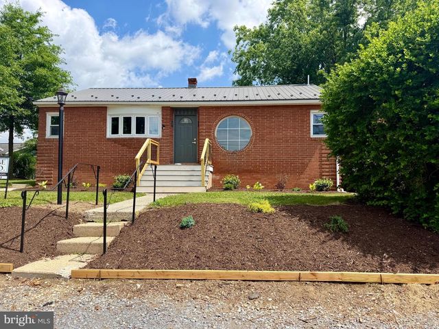 501 HAMILTON AVE, Chambersburg, PA 17202