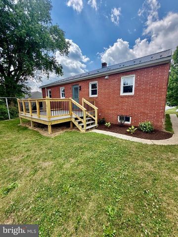 501 HAMILTON AVE, Chambersburg, PA 17202