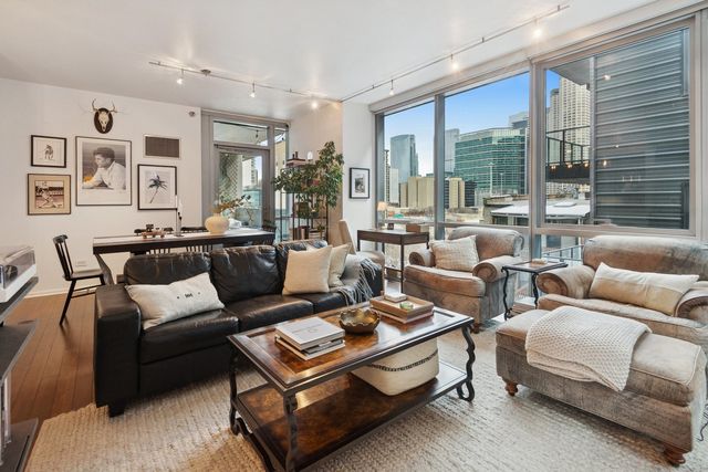 125 S Green Street 506A, Chicago, IL 60607