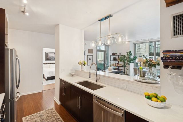 125 S Green Street 506A, Chicago, IL 60607