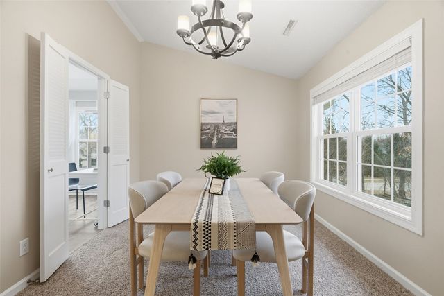 3801 Lexington Drive NE D, Cedar Rapids, IA 52404