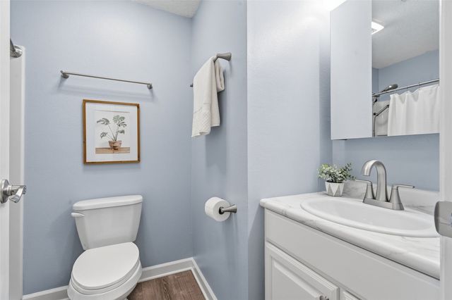 3801 Lexington Drive NE D, Cedar Rapids, IA 52404