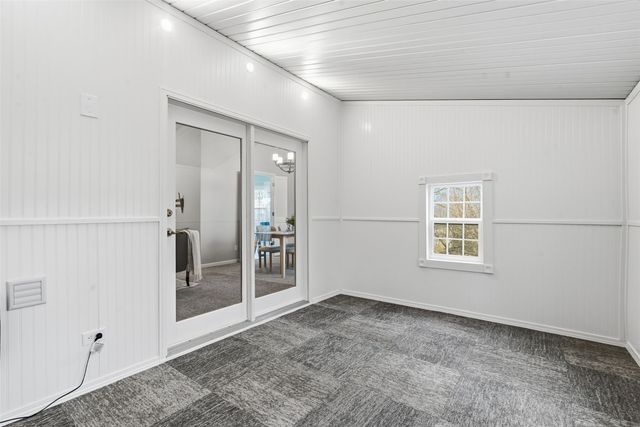 3801 Lexington Drive NE D, Cedar Rapids, IA 52404