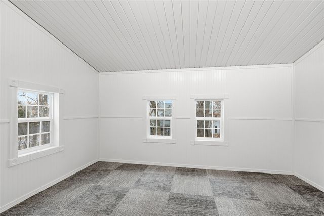 3801 Lexington Drive NE D, Cedar Rapids, IA 52404