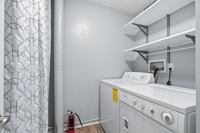 3801 Lexington Drive NE D, Cedar Rapids, IA 52404