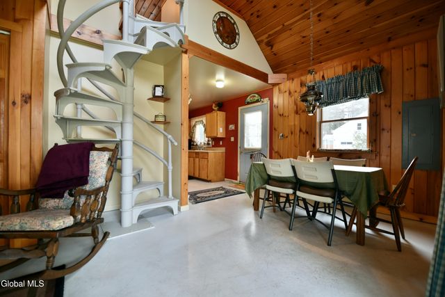 103 Wendell Avenue, Broadalbin, NY 12025