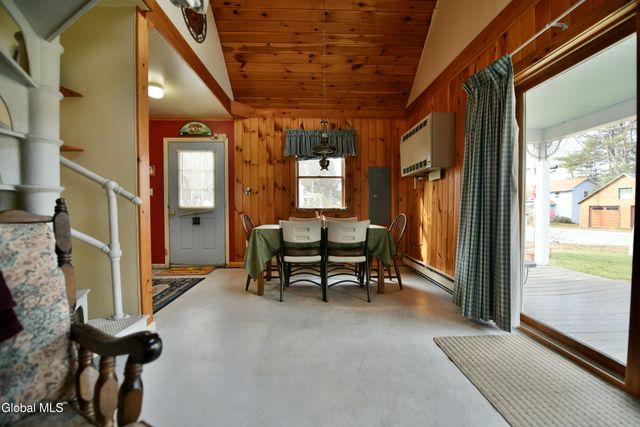 103 Wendell Avenue, Broadalbin, NY 12025