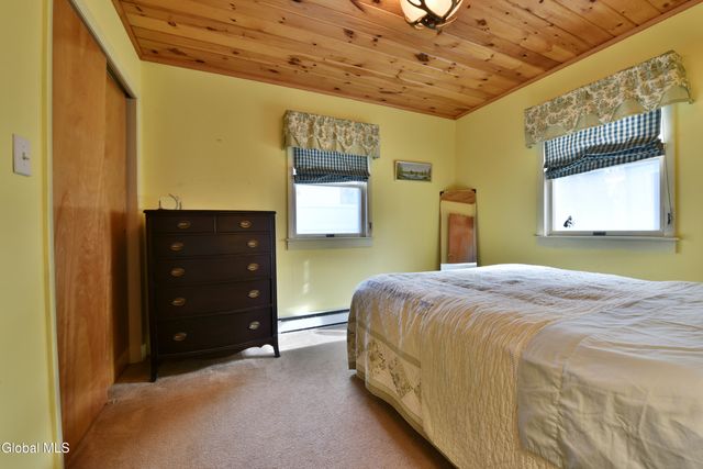 103 Wendell Avenue, Broadalbin, NY 12025