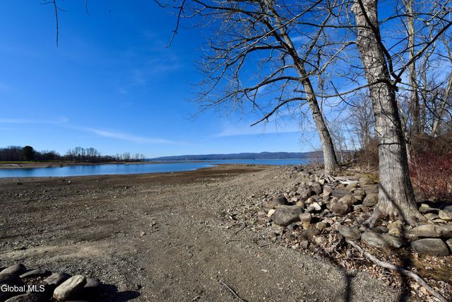 103 Wendell Avenue, Broadalbin, NY 12025