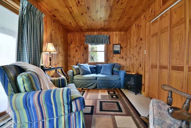 103 Wendell Avenue, Broadalbin, NY 12025