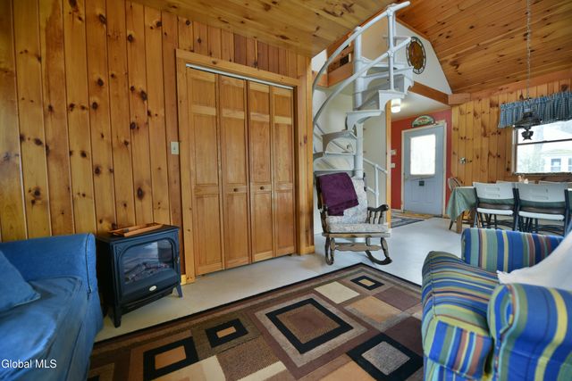 103 Wendell Avenue, Broadalbin, NY 12025