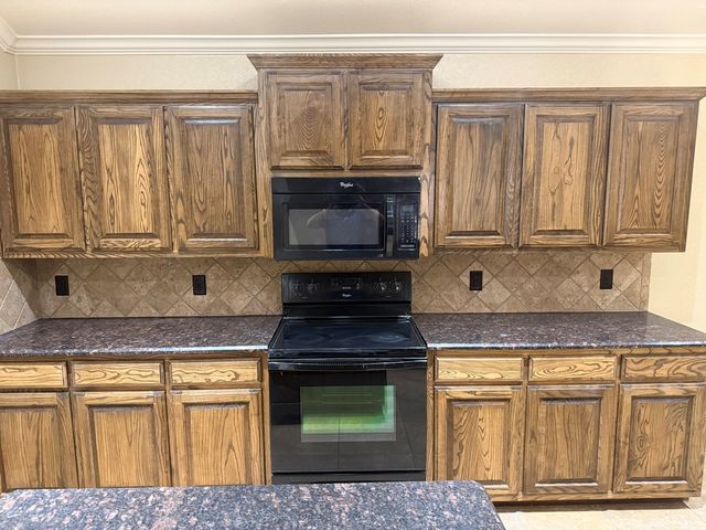 28 Vista Crest Court, Odessa, TX 79762