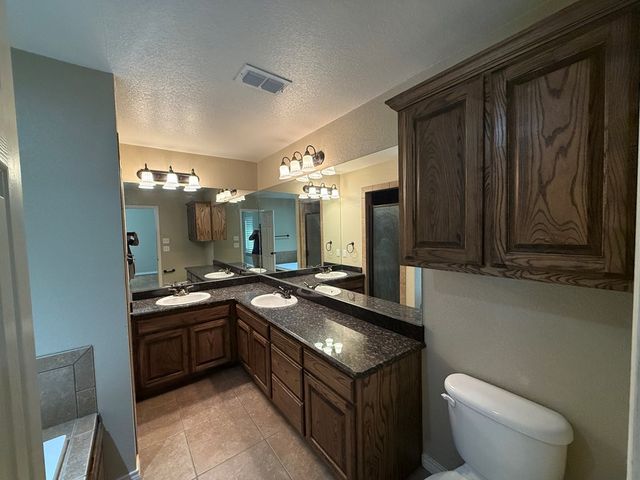 28 Vista Crest Court, Odessa, TX 79762