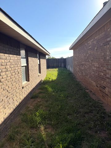 28 Vista Crest Court, Odessa, TX 79762