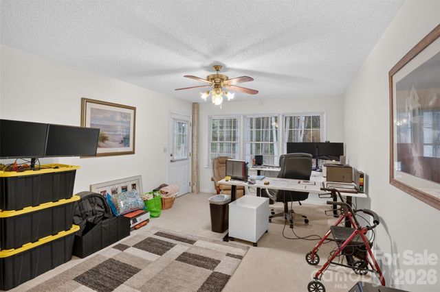227 Sean Way, Hendersonville, NC 28792
