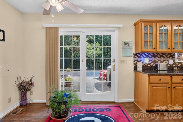 227 Sean Way, Hendersonville, NC 28792