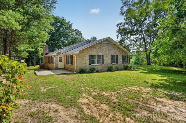 227 Sean Way, Hendersonville, NC 28792
