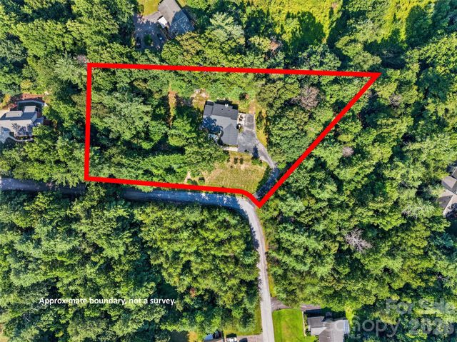 227 Sean Way, Hendersonville, NC 28792