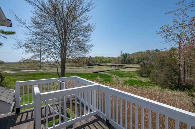 51 Depot Road, Hampton Falls, NH 03844