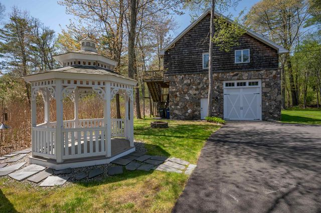 51 Depot Road, Hampton Falls, NH 03844