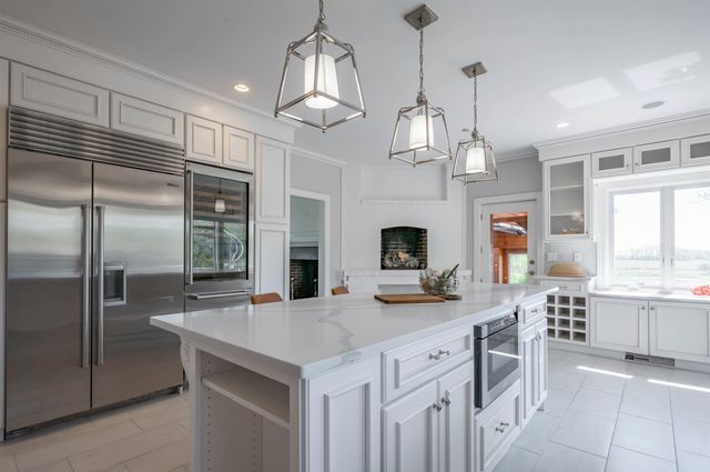 51 Depot Road, Hampton Falls, NH 03844