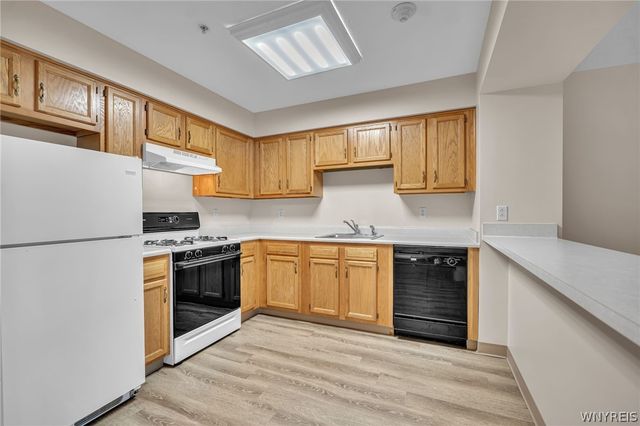 2250 N French Road, Amherst, NY 14068