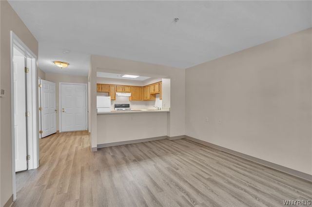 2250 N French Road, Amherst, NY 14068
