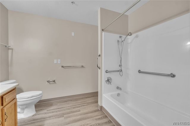 2250 N French Road, Amherst, NY 14068