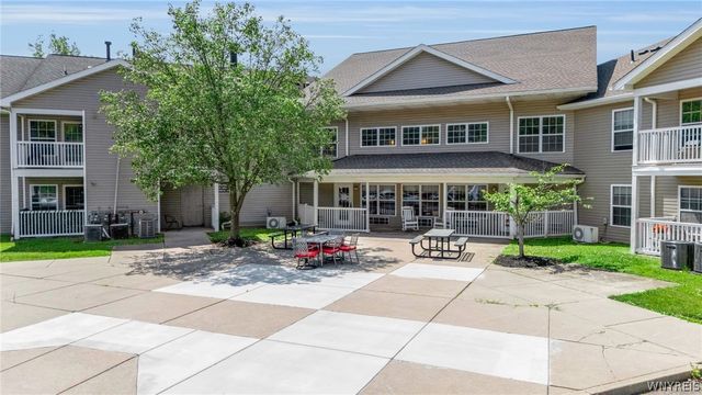 2250 N French Road, Amherst, NY 14068