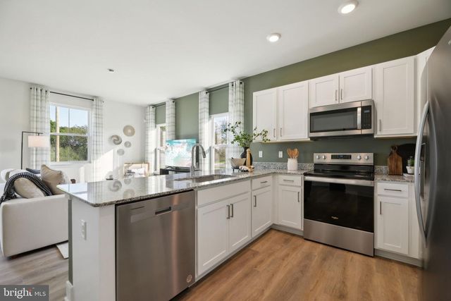 106 POMO LN, Winchester, VA 22602