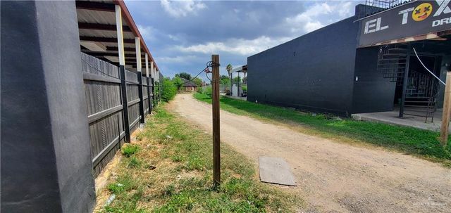 6711 S Jackson Road, Pharr, TX 78577